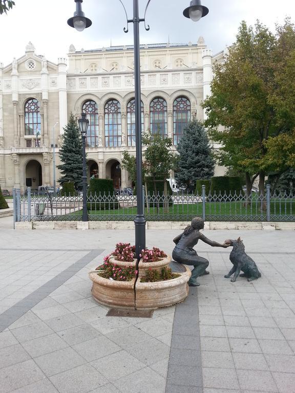 Badepest Apartment Budapest Bilik gambar