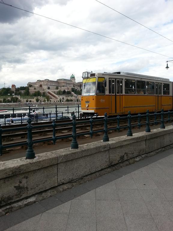 Badepest Apartment Budapest Bilik gambar